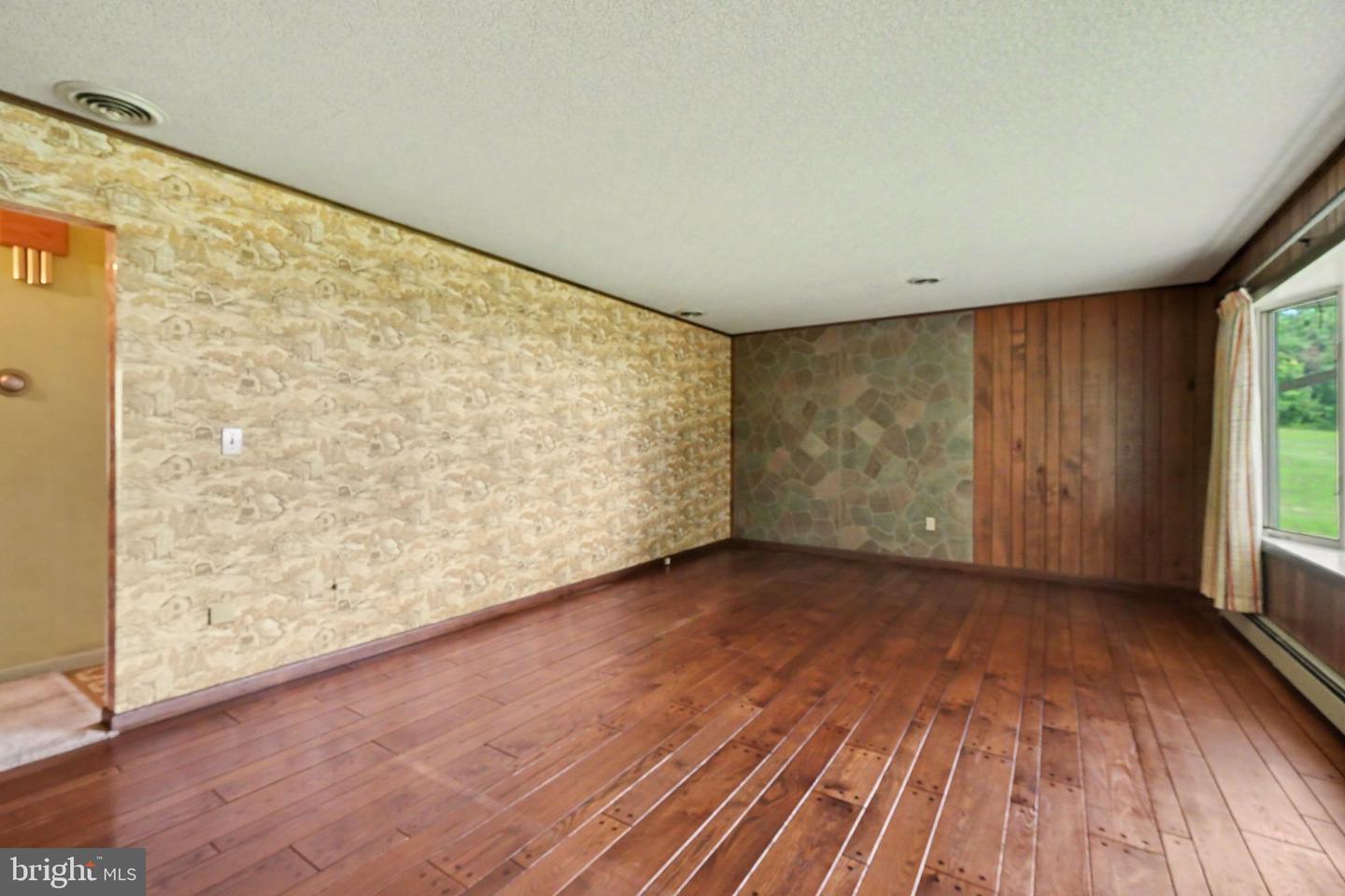 885 Mount Wilson Rd Property Photo 8