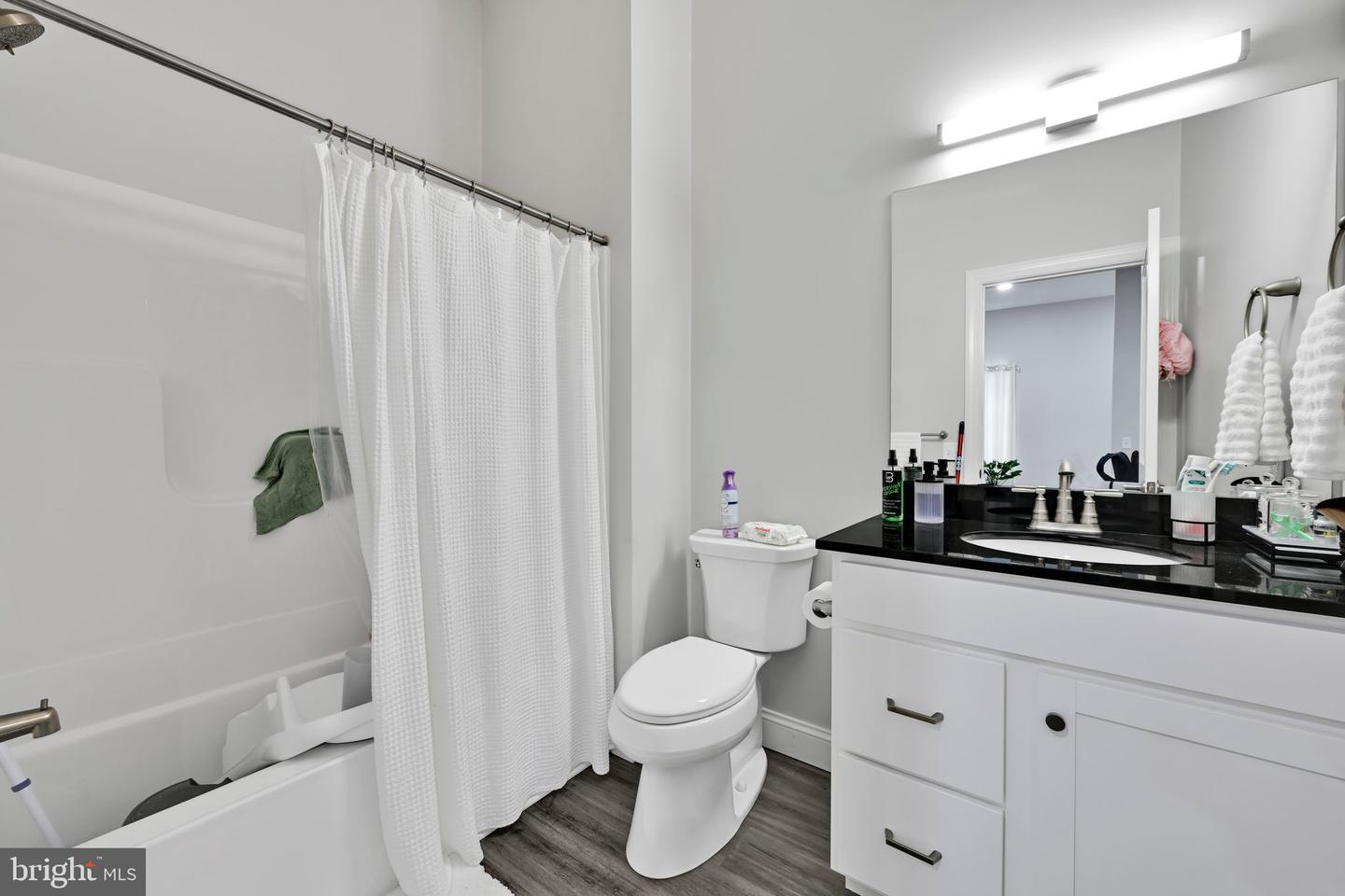 236 W Market St Property Photo 56