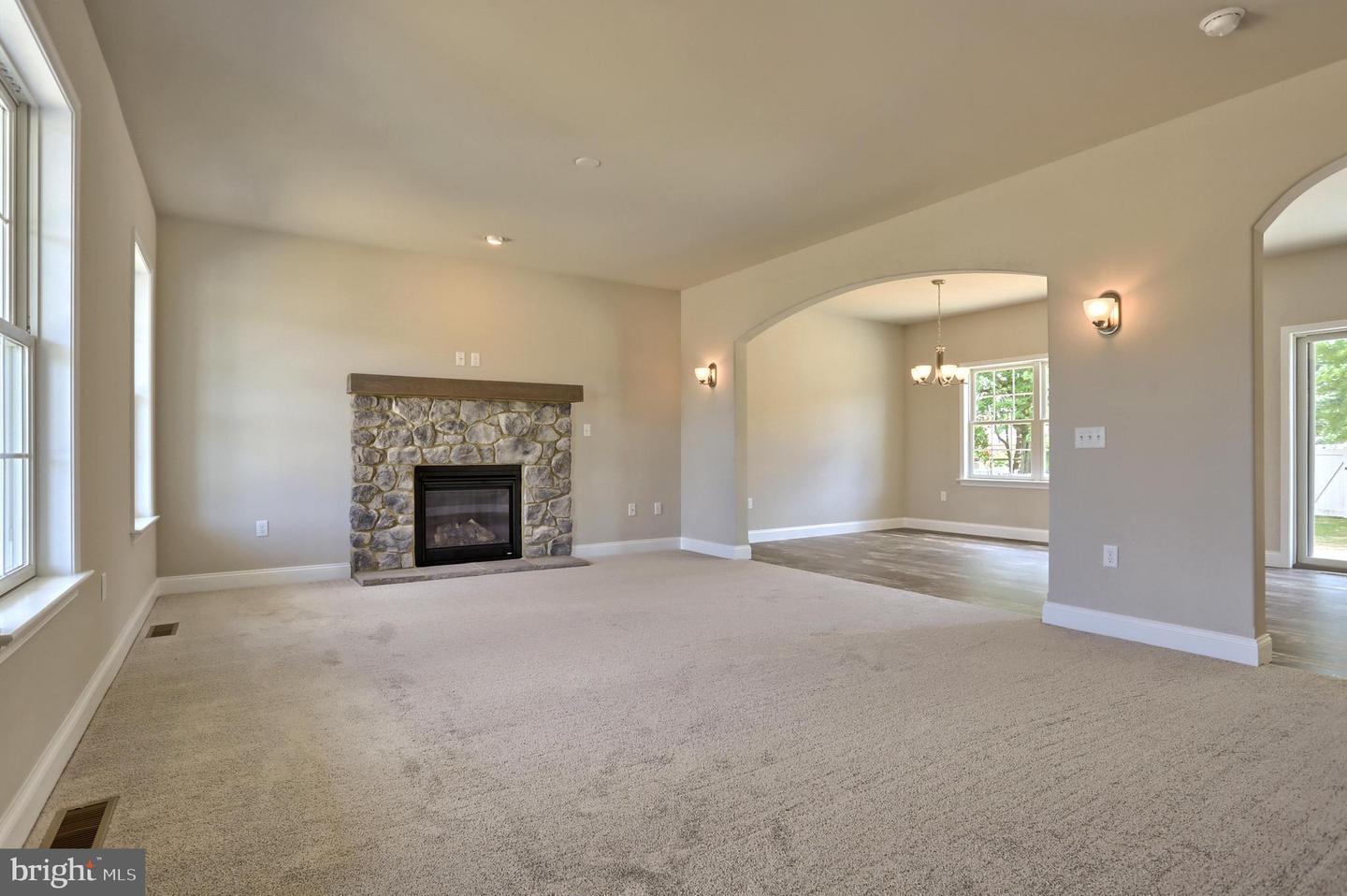 01 Starlight Lane Property Photo 3