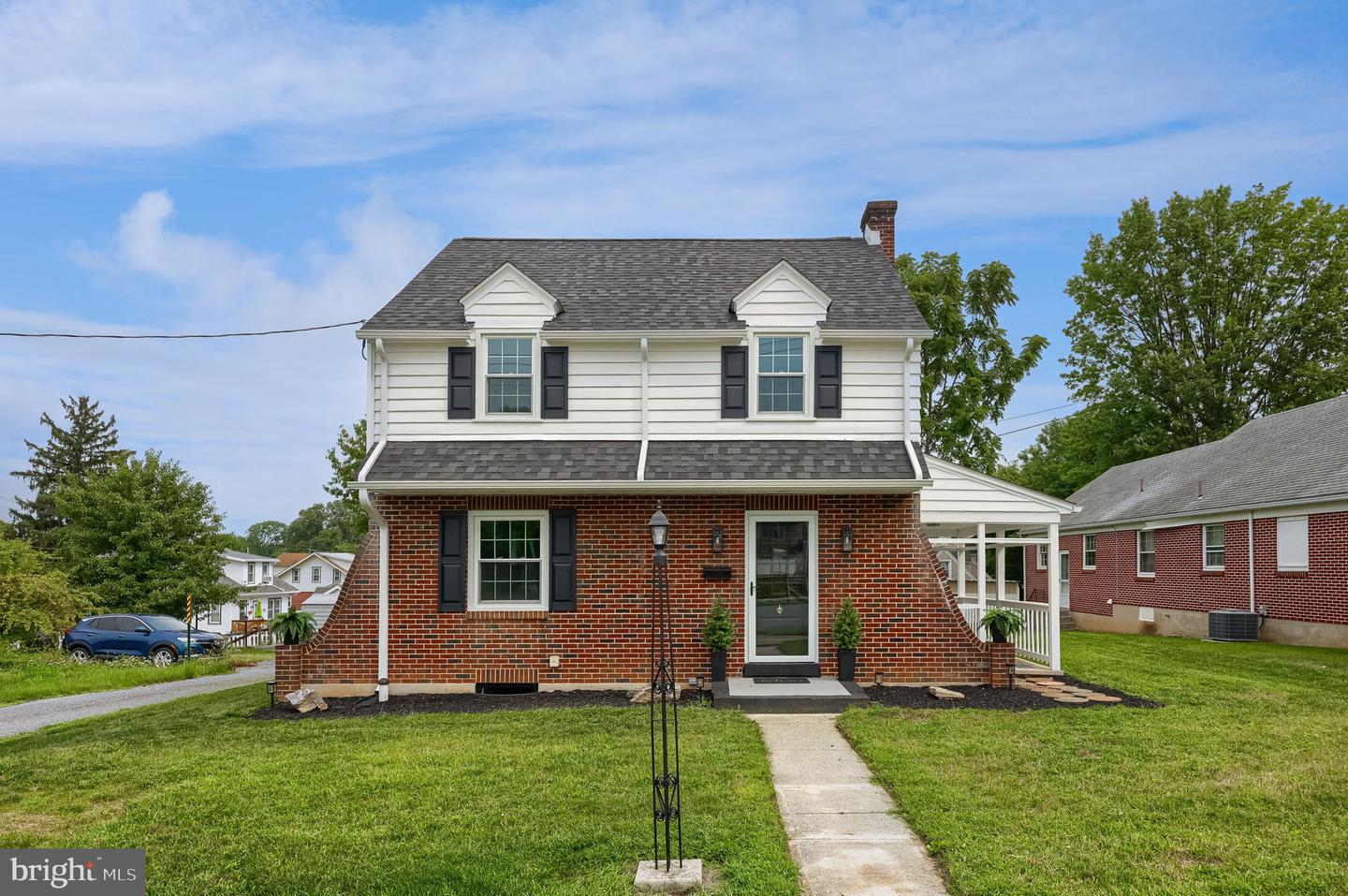 11 E Herman Avenue Property Photo 3