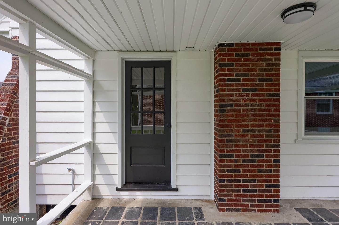 11 E Herman Avenue Property Photo 8