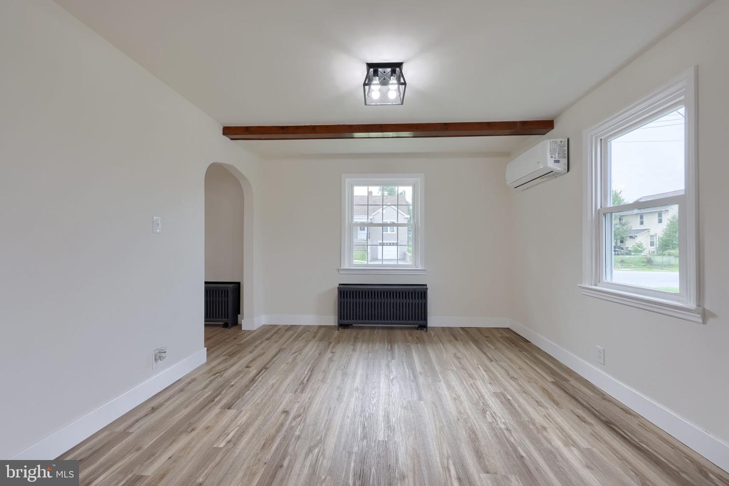 11 E Herman Avenue Property Photo 24