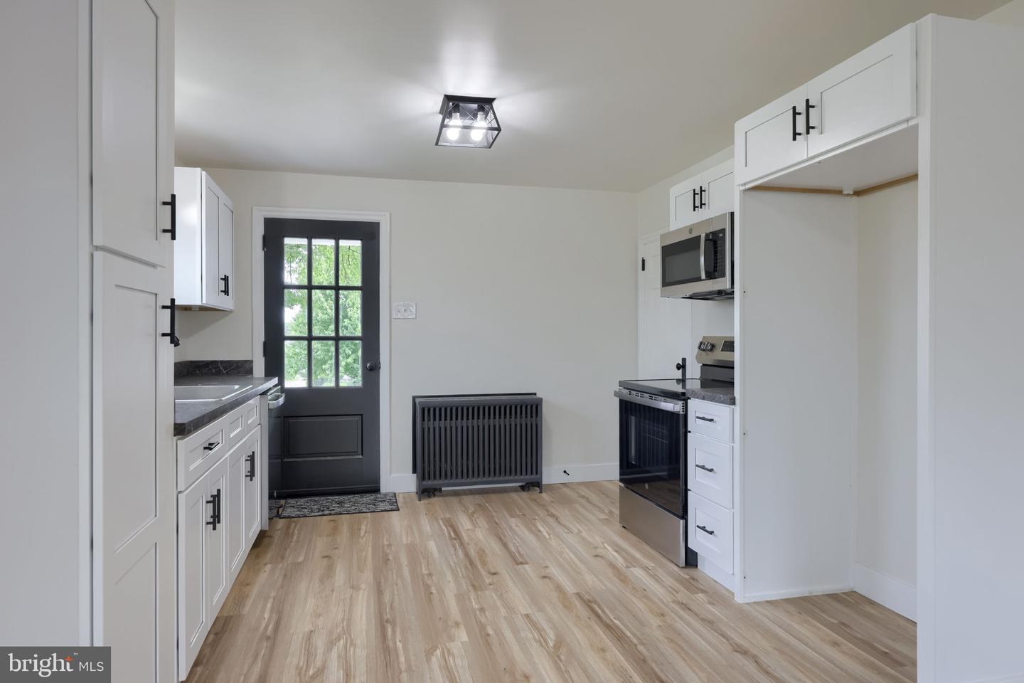 11 E Herman Avenue Property Photo 25