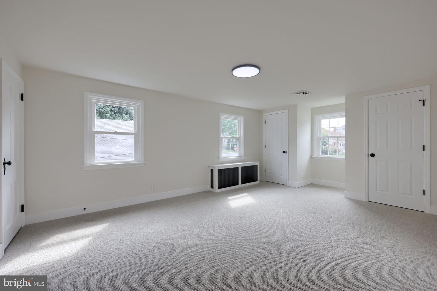 11 E Herman Avenue Property Photo 42