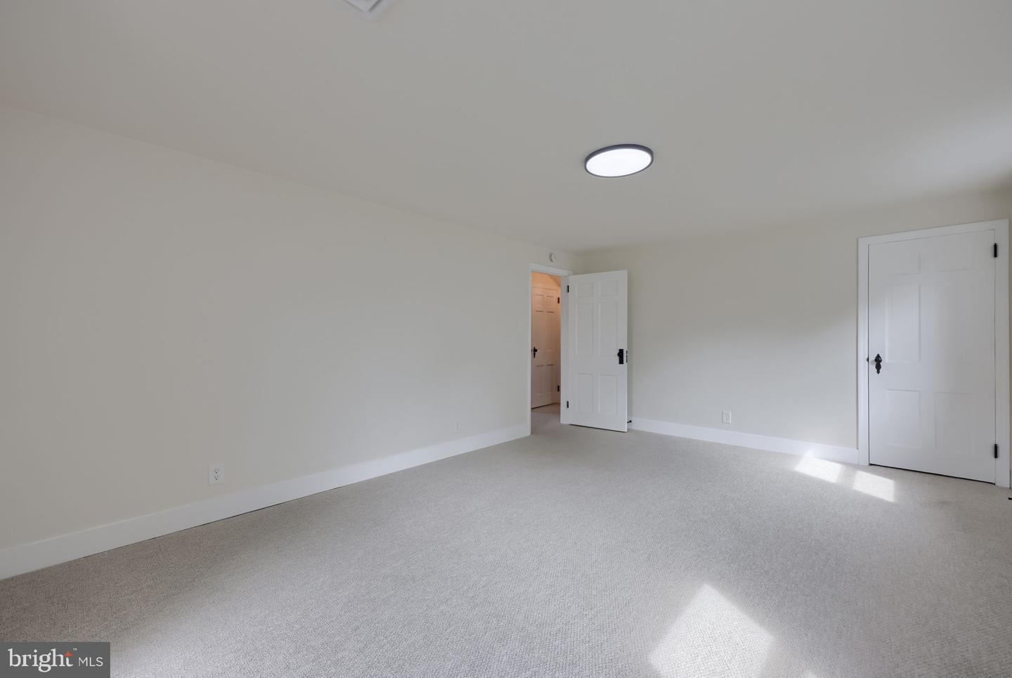 11 E Herman Avenue Property Photo 43