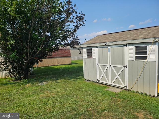 521 Palm City Park Property Photo 2