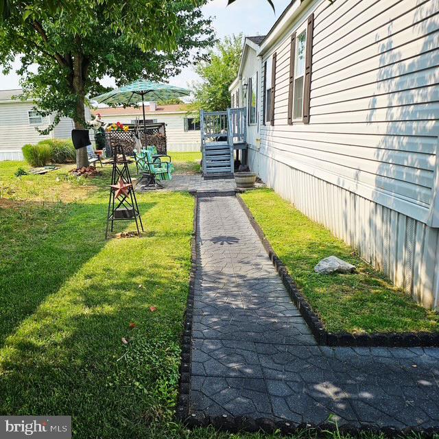 521 Palm City Park Property Photo 4