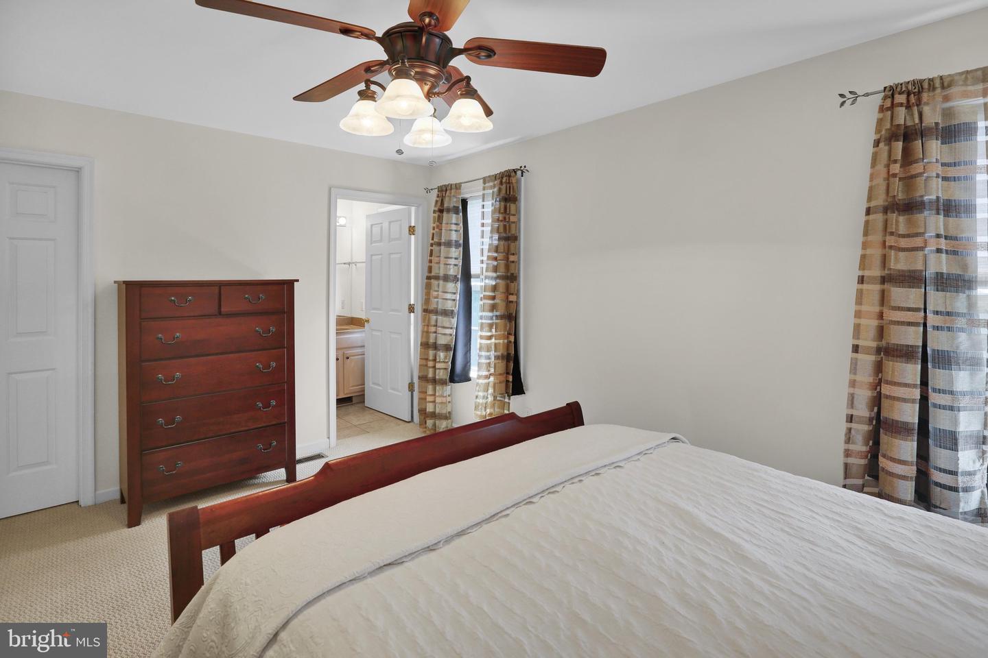 55 Parkside Dr Property Photo 18