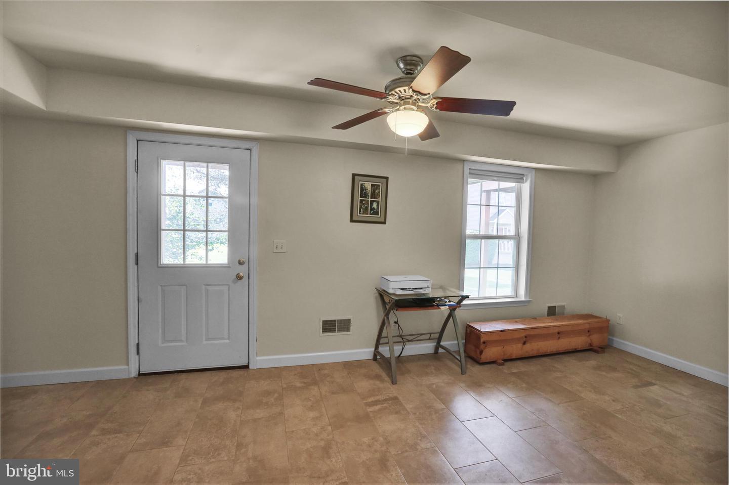 55 Parkside Dr Property Photo 32