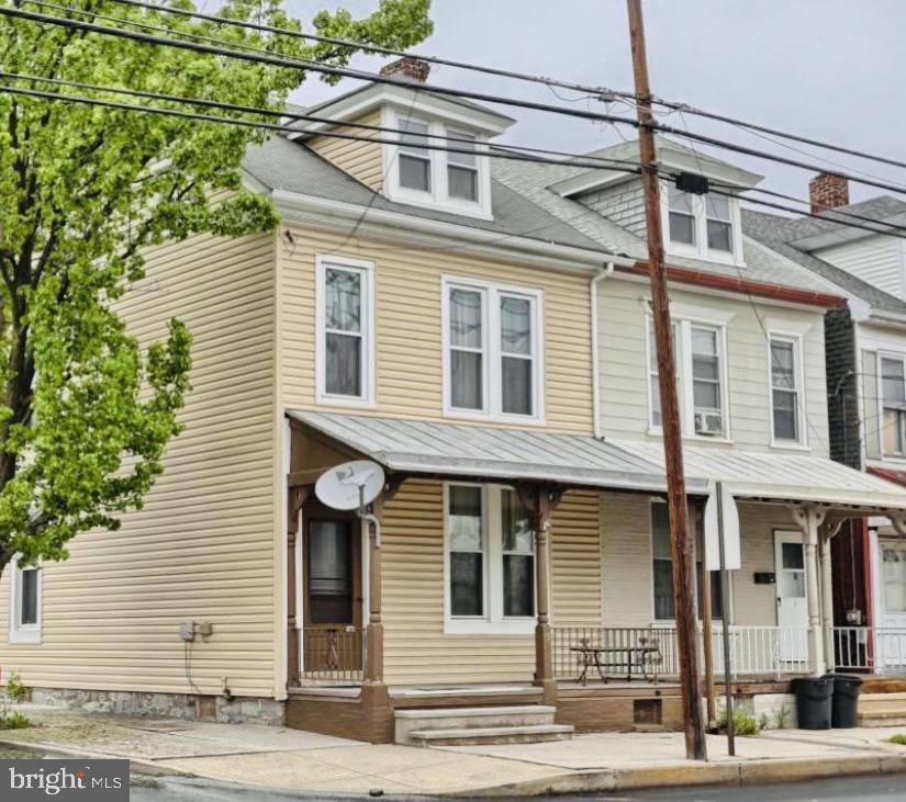 19 Lehman St Property Photo 1
