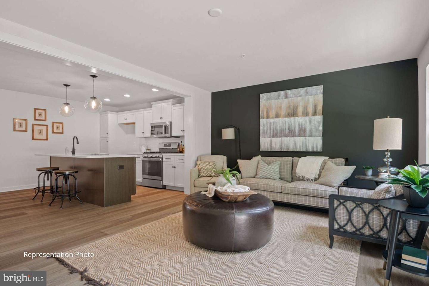 108 Candler Way Property Photo 3