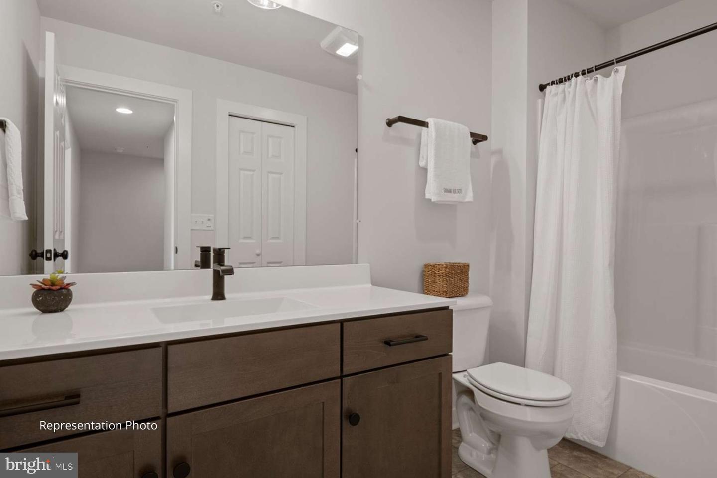 108 Candler Way Property Photo 14