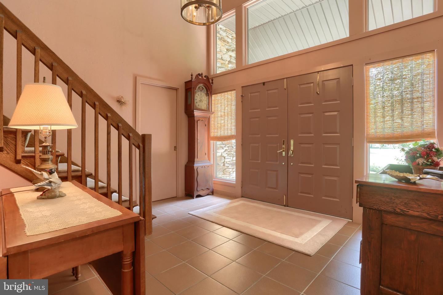 1801 Fieldcrest Rd Property Photo 8