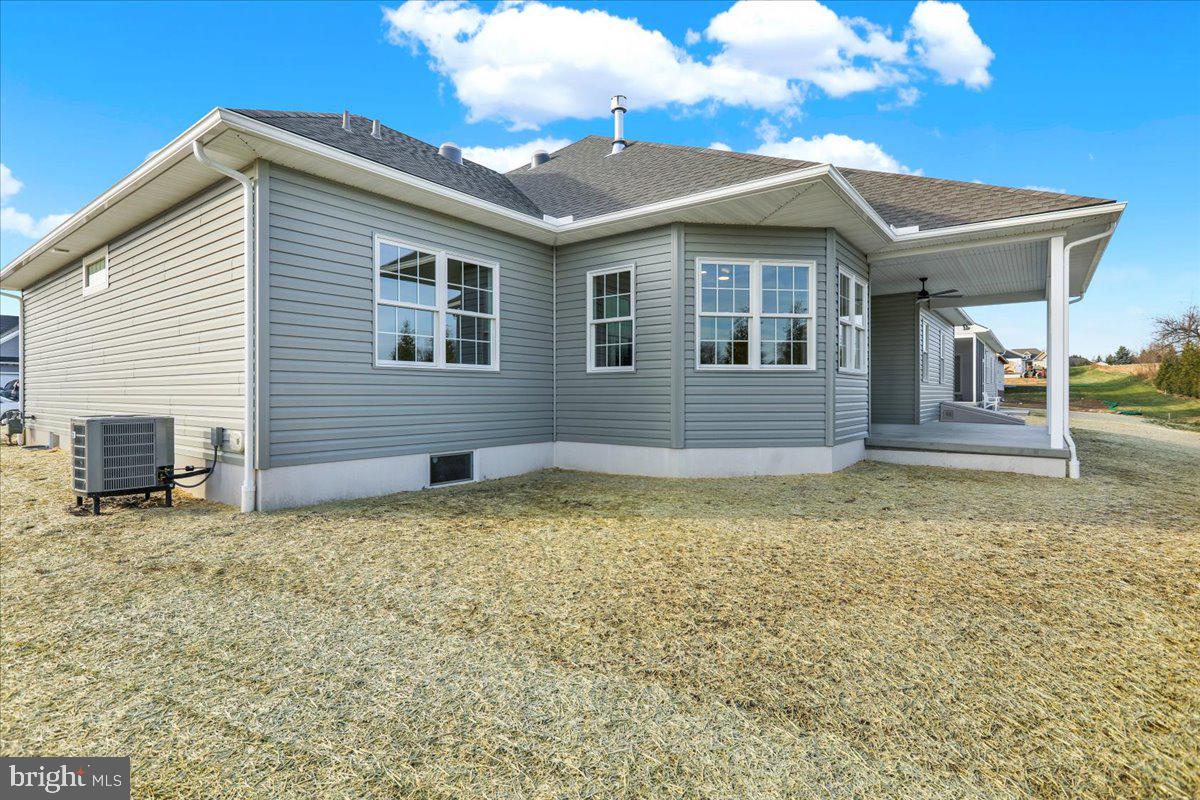 04 Starlight Lane Property Photo 35