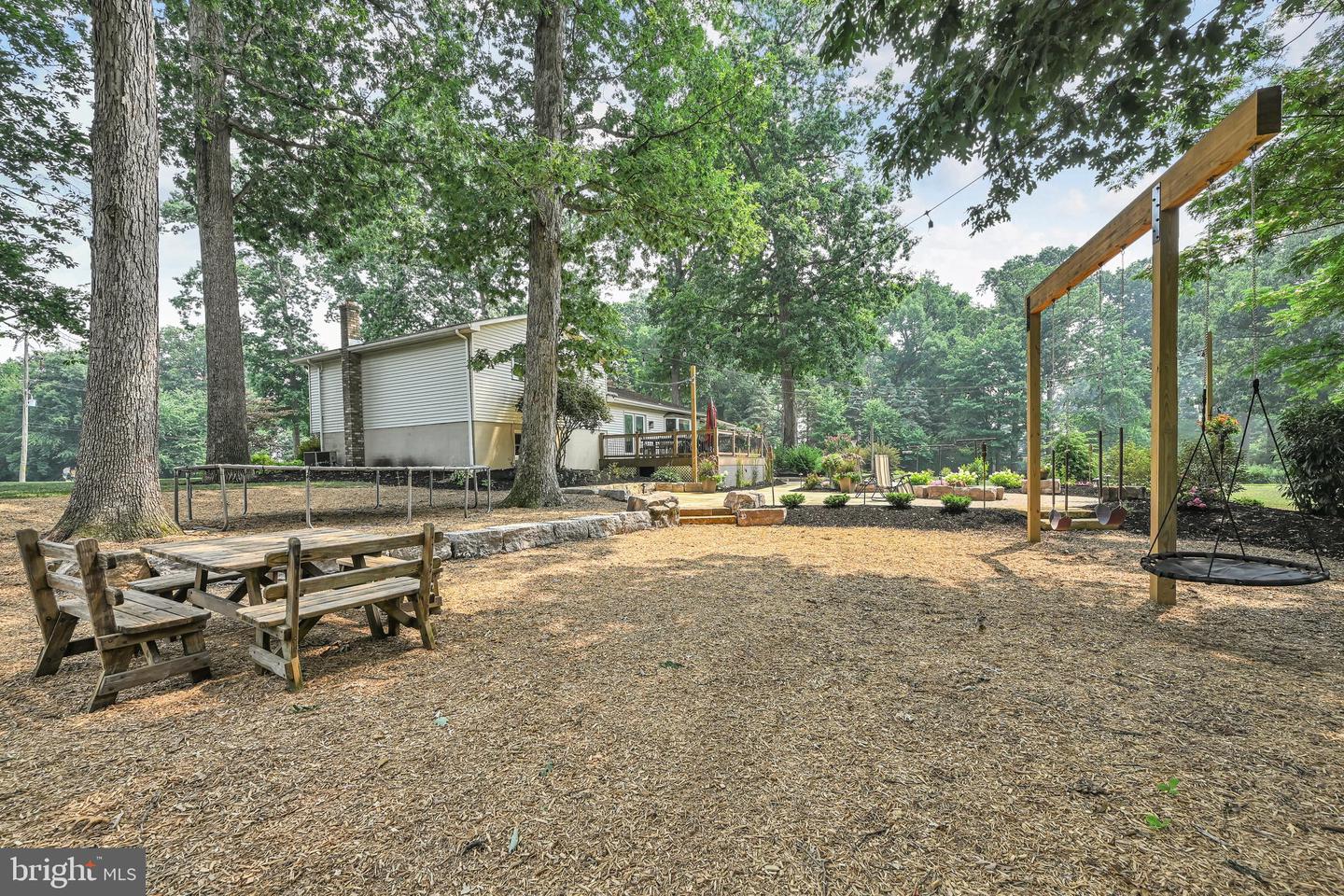 2 Shady Ln Property Photo 61