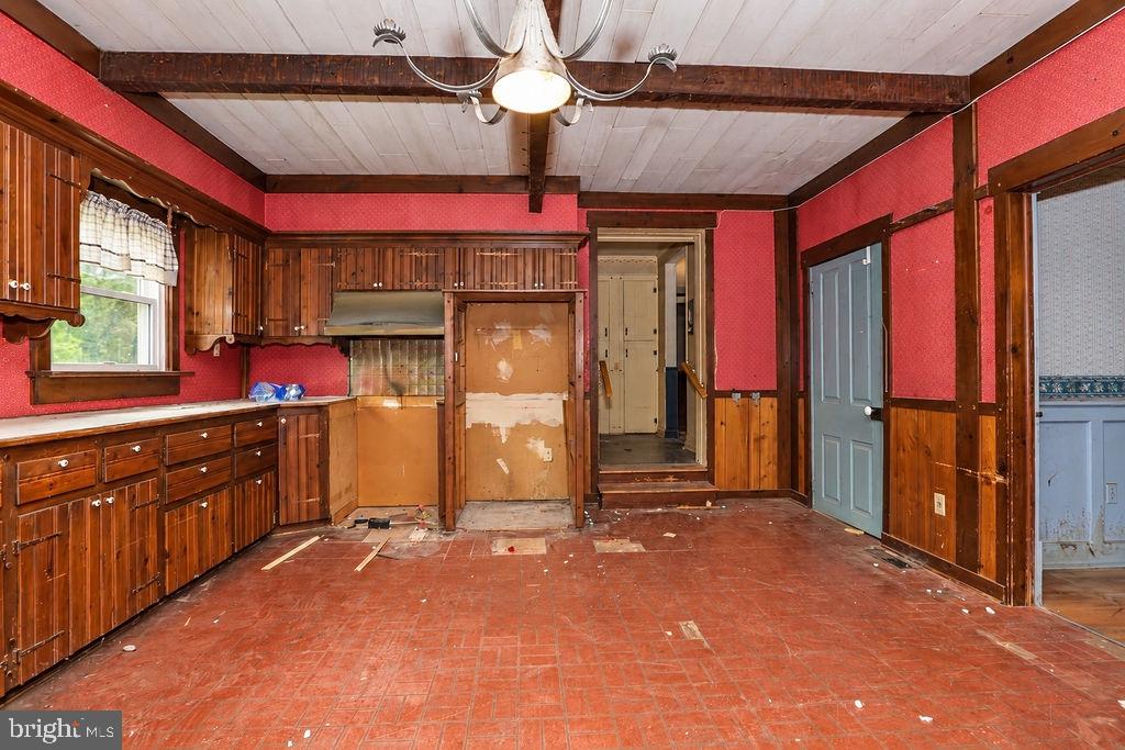 113 Lindbergh Dr Property Photo 16