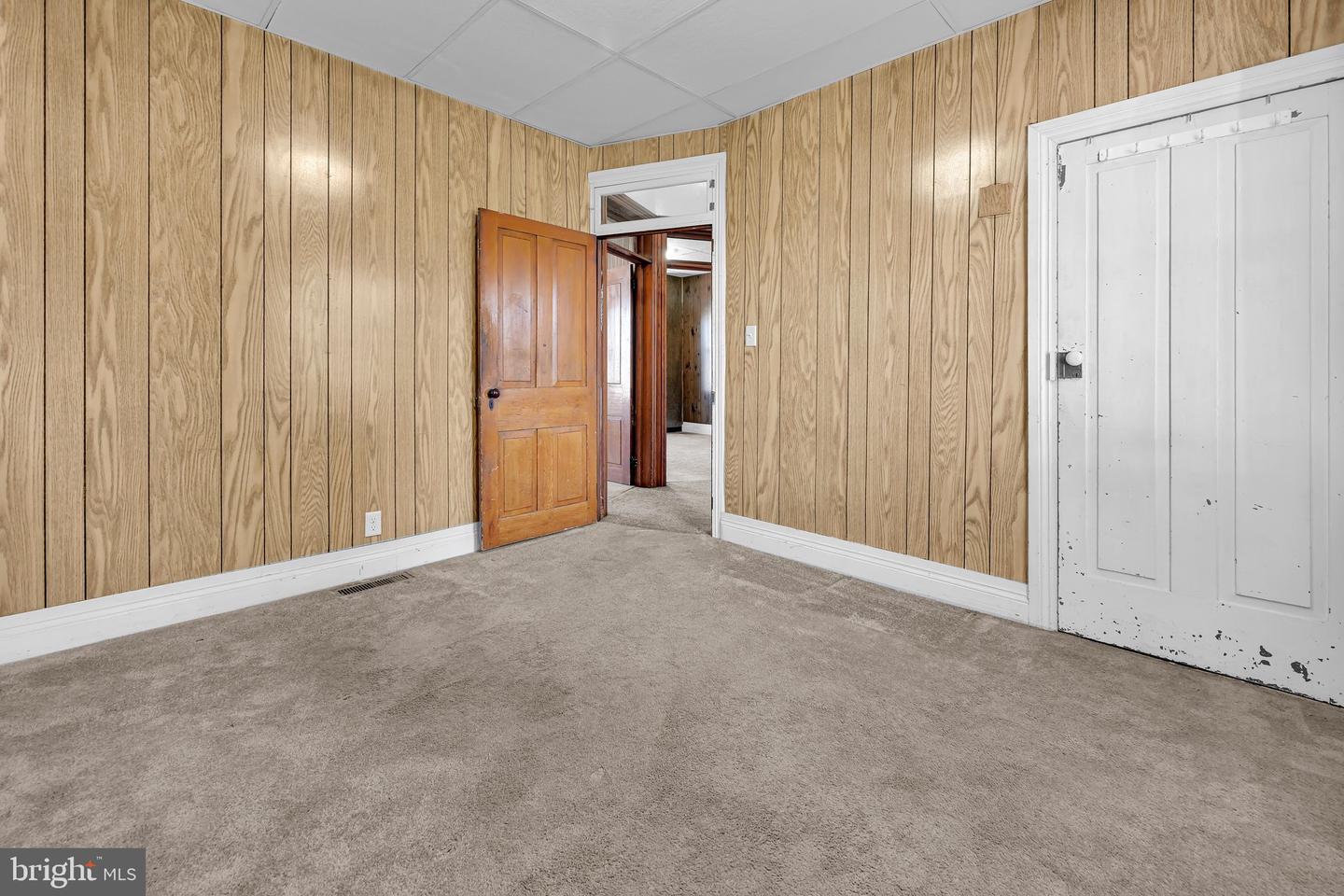 106 E Main Ave Property Photo 17