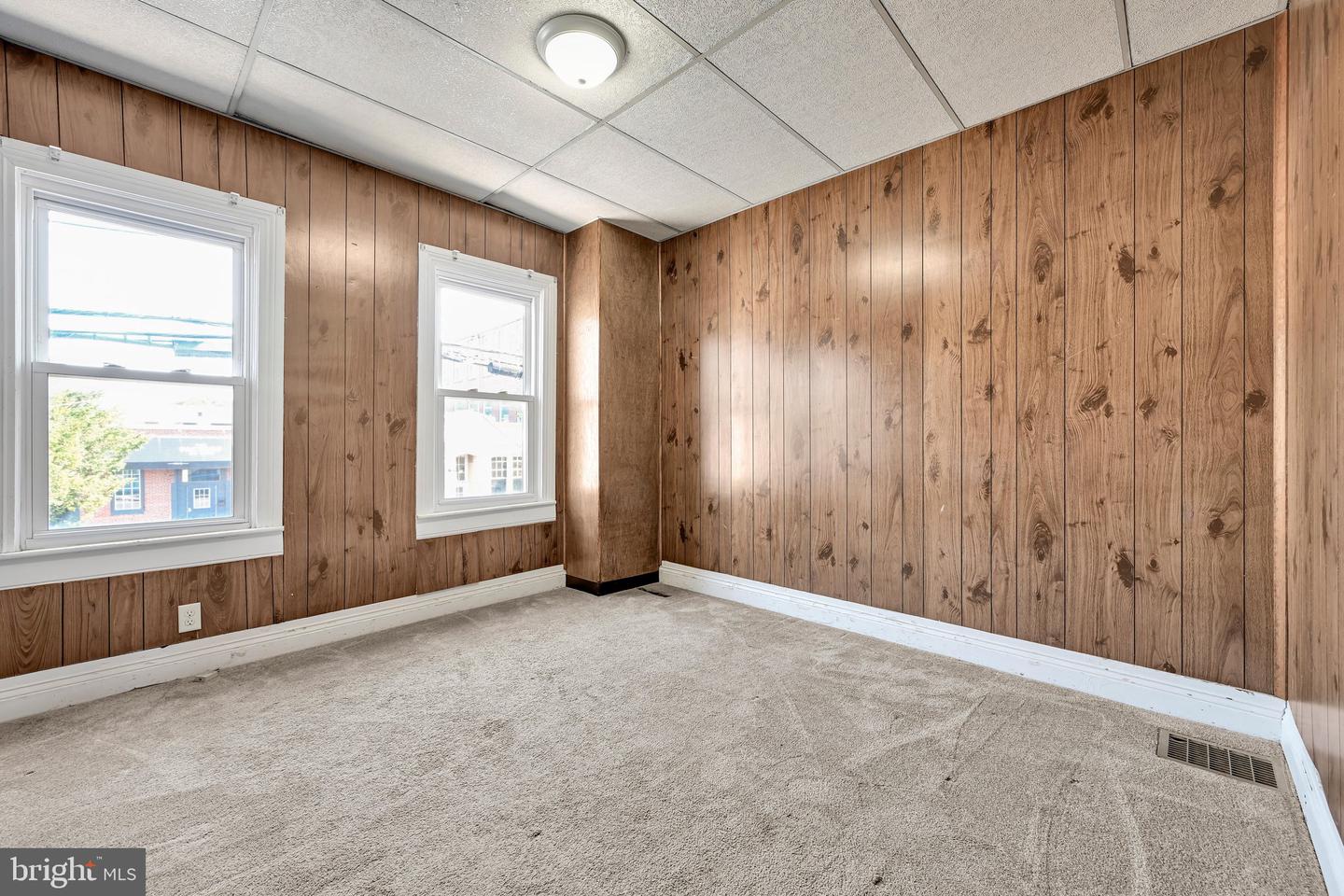 106 E Main Ave Property Photo 23