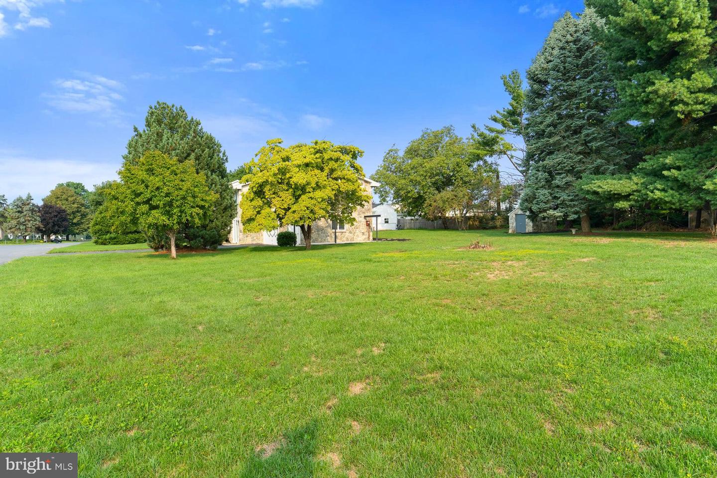 1147 Cedar Crest Dr Property Photo 7