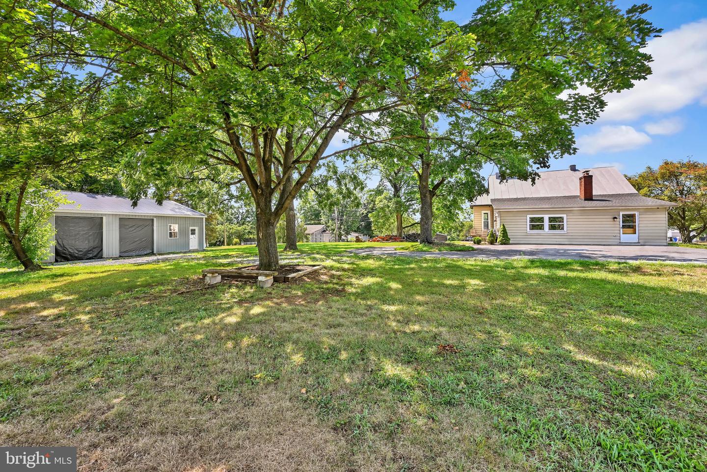2600 S Pine Grove St Property Photo 1