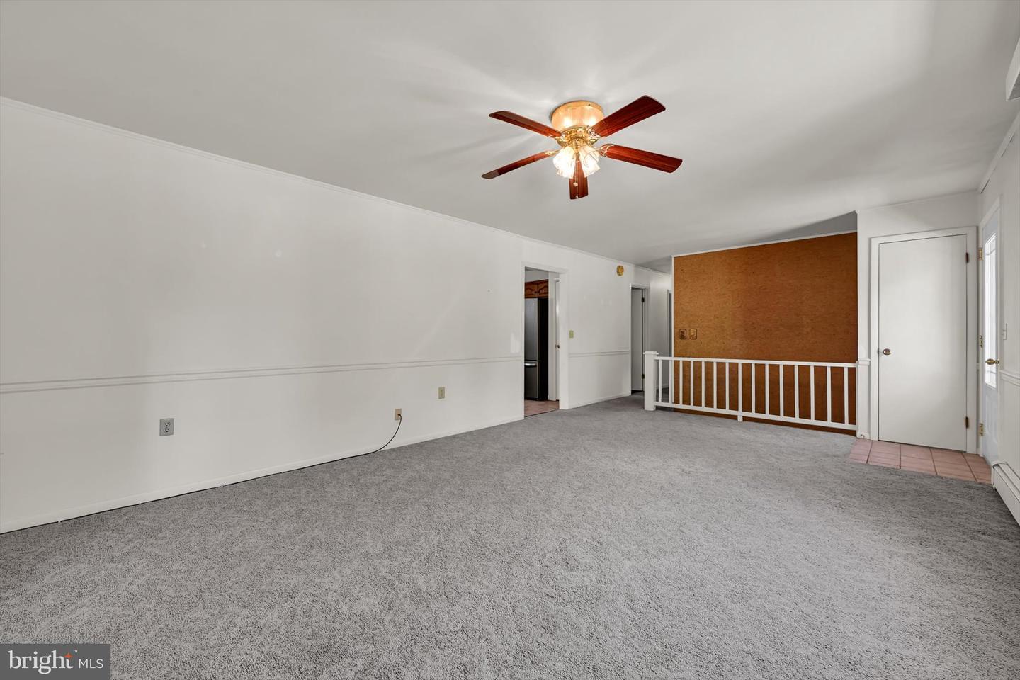654 Woodlawn Dr Property Photo 14