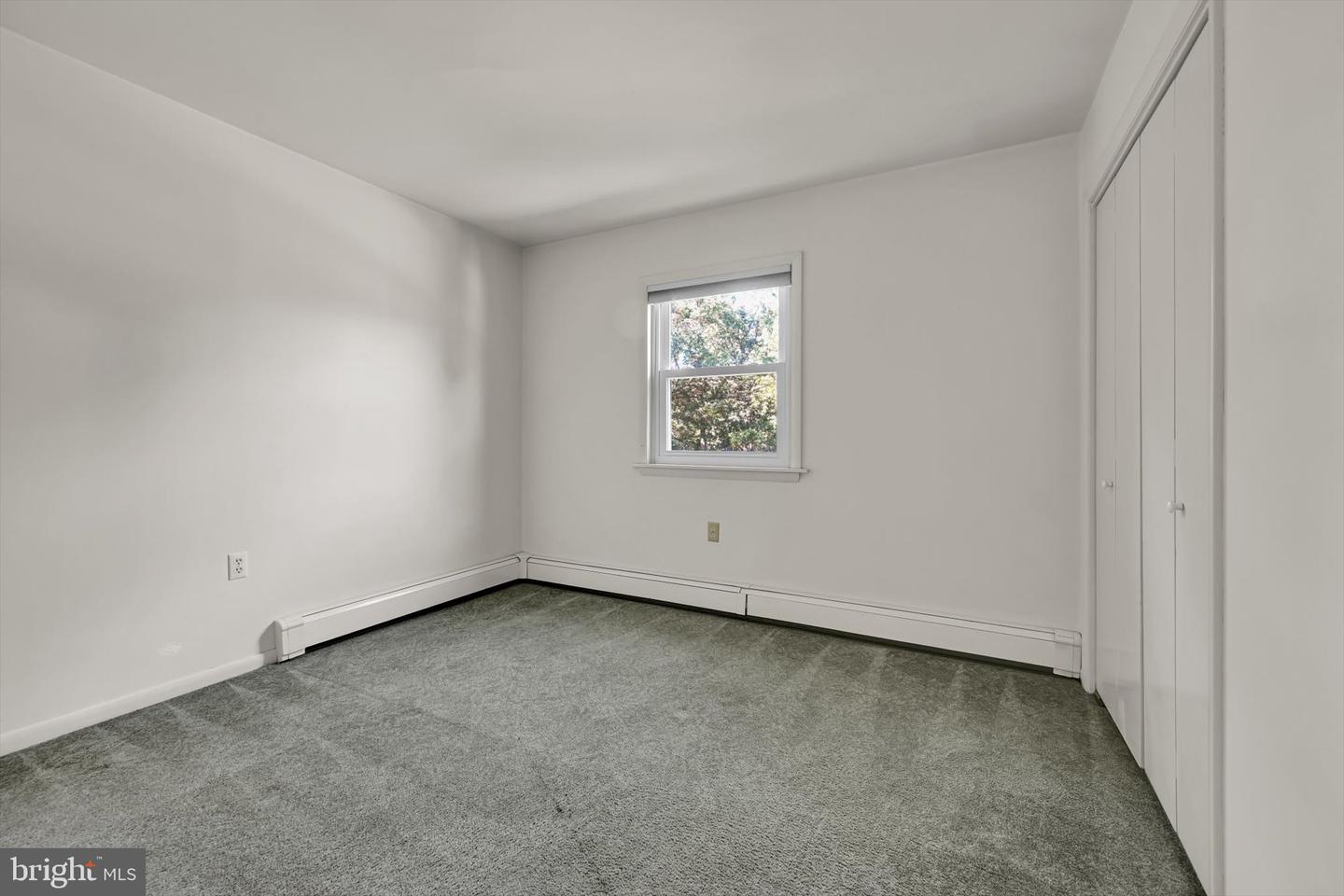 654 Woodlawn Dr Property Photo 36