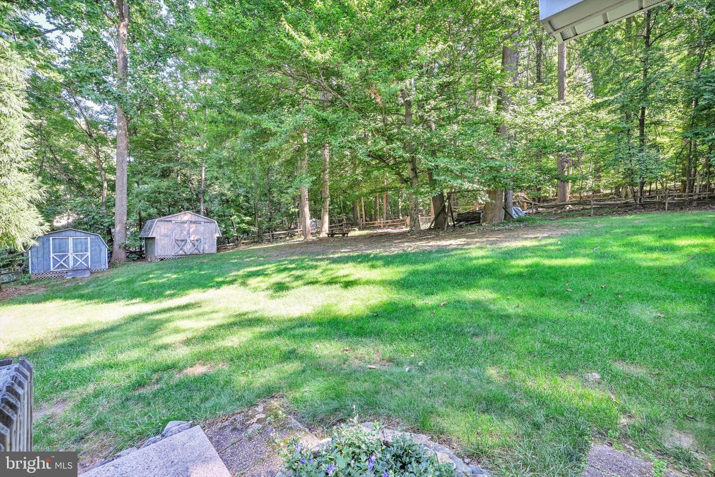 654 Woodlawn Dr Property Photo 53