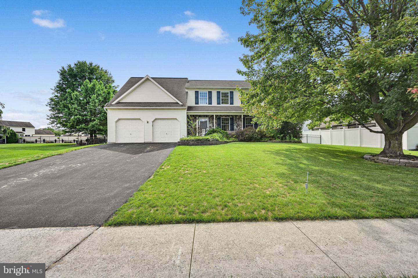 685 Coachman Ln L-0029 Property Photo 1