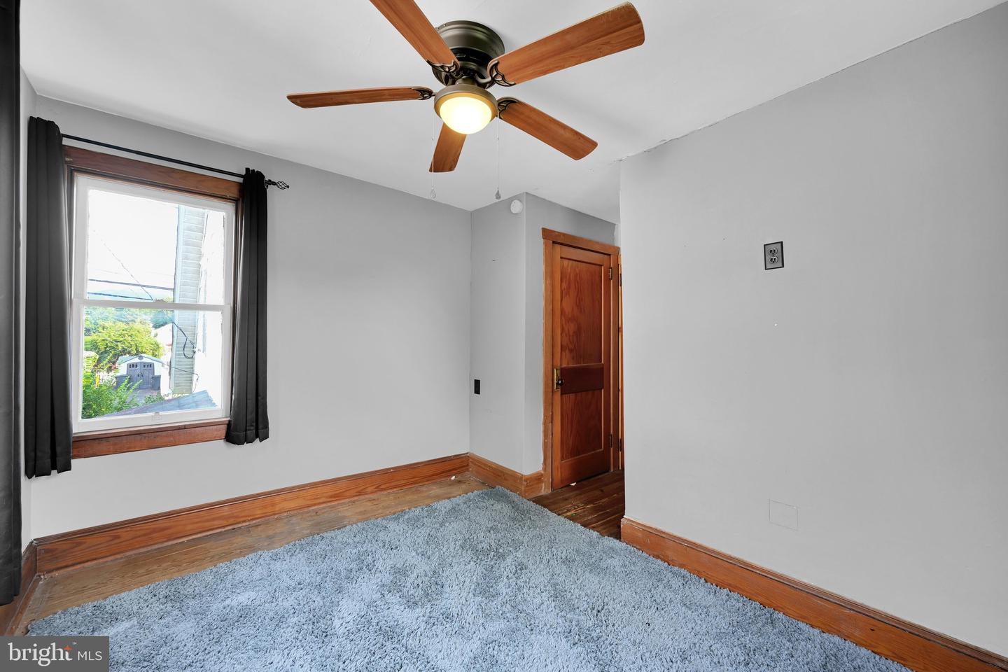 117 W Main St Property Photo 22