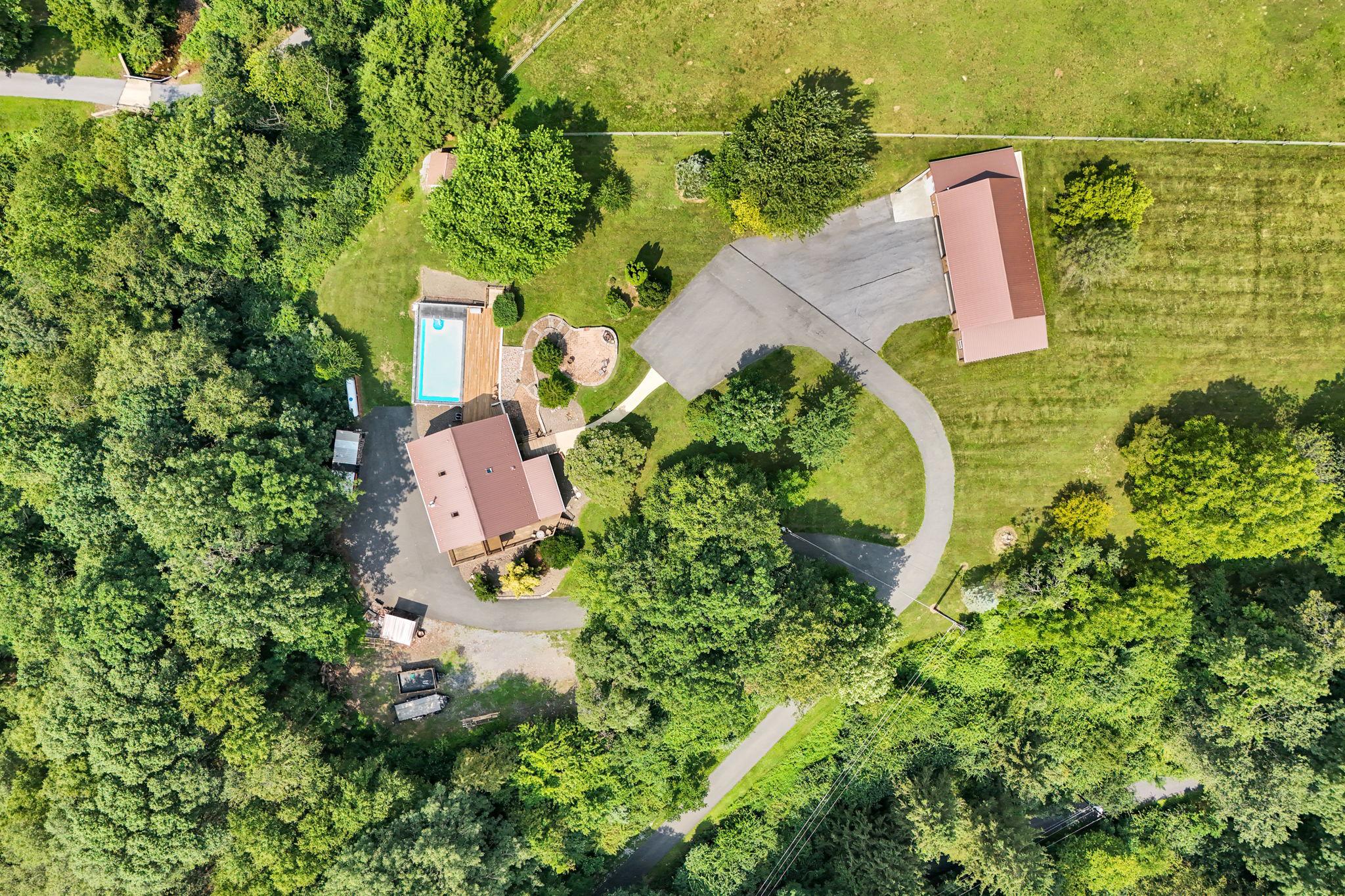 83 S Mountain Rd Property Photo 1