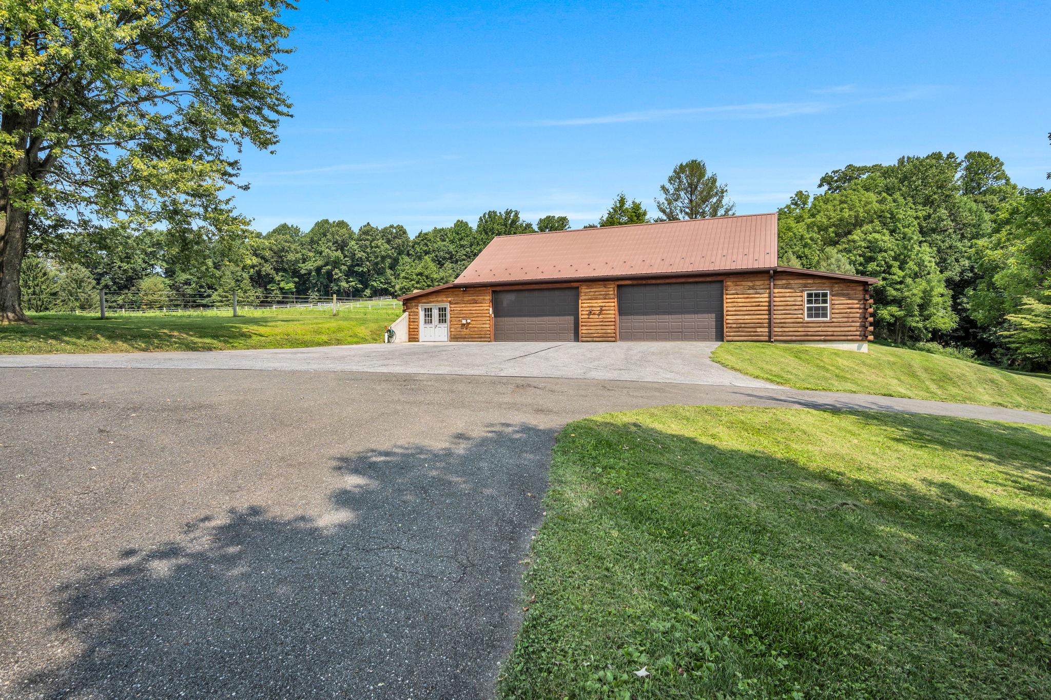 83 S Mountain Rd Property Photo 6