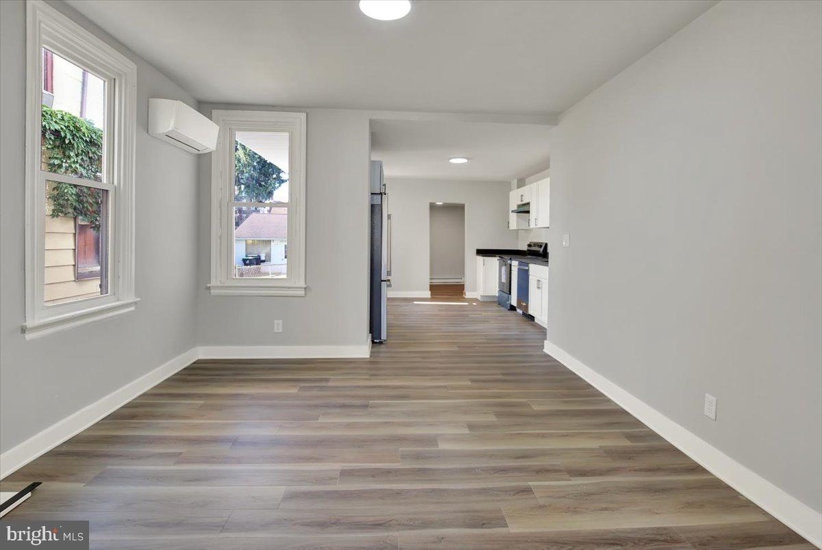 218 Guilford St Property Photo 10