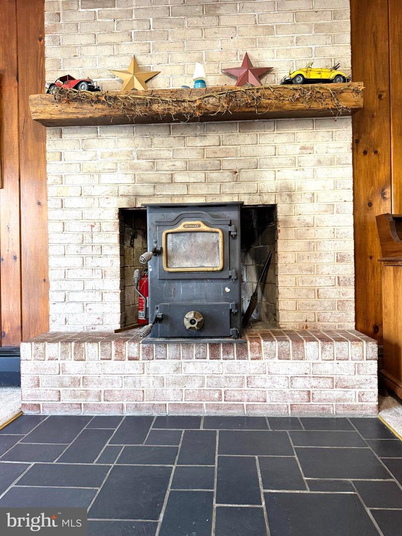 2389 Quarry Rd Property Photo 8