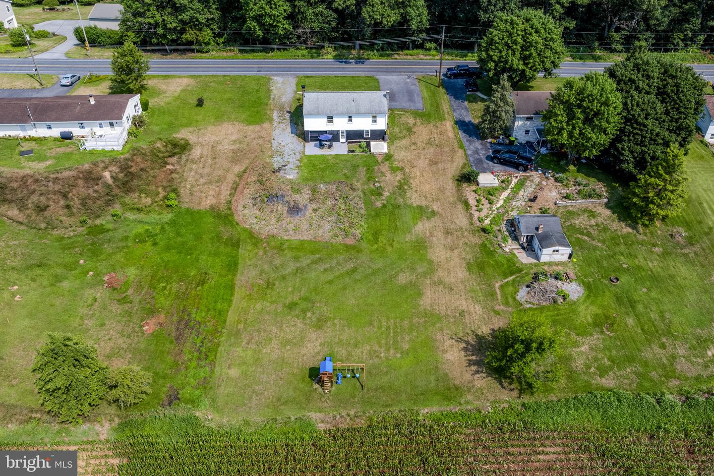 8064 Colebrook Rd Property Photo 15