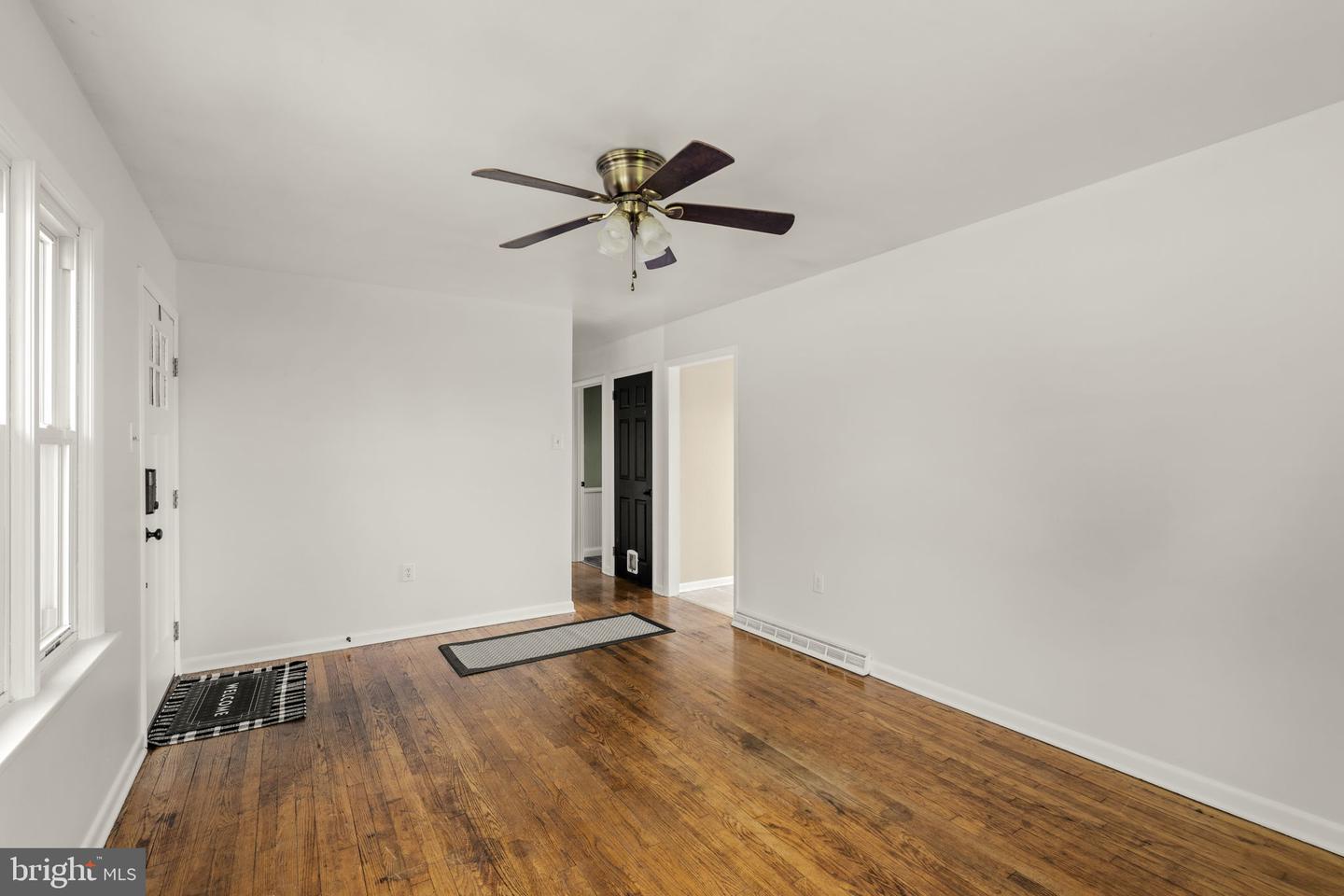 8064 Colebrook Rd Property Photo 23