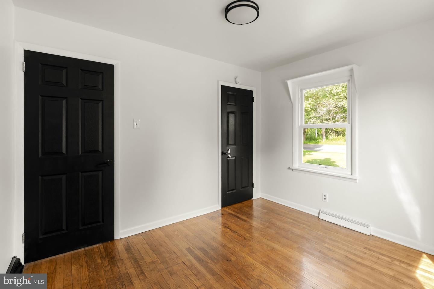 8064 Colebrook Rd Property Photo 31