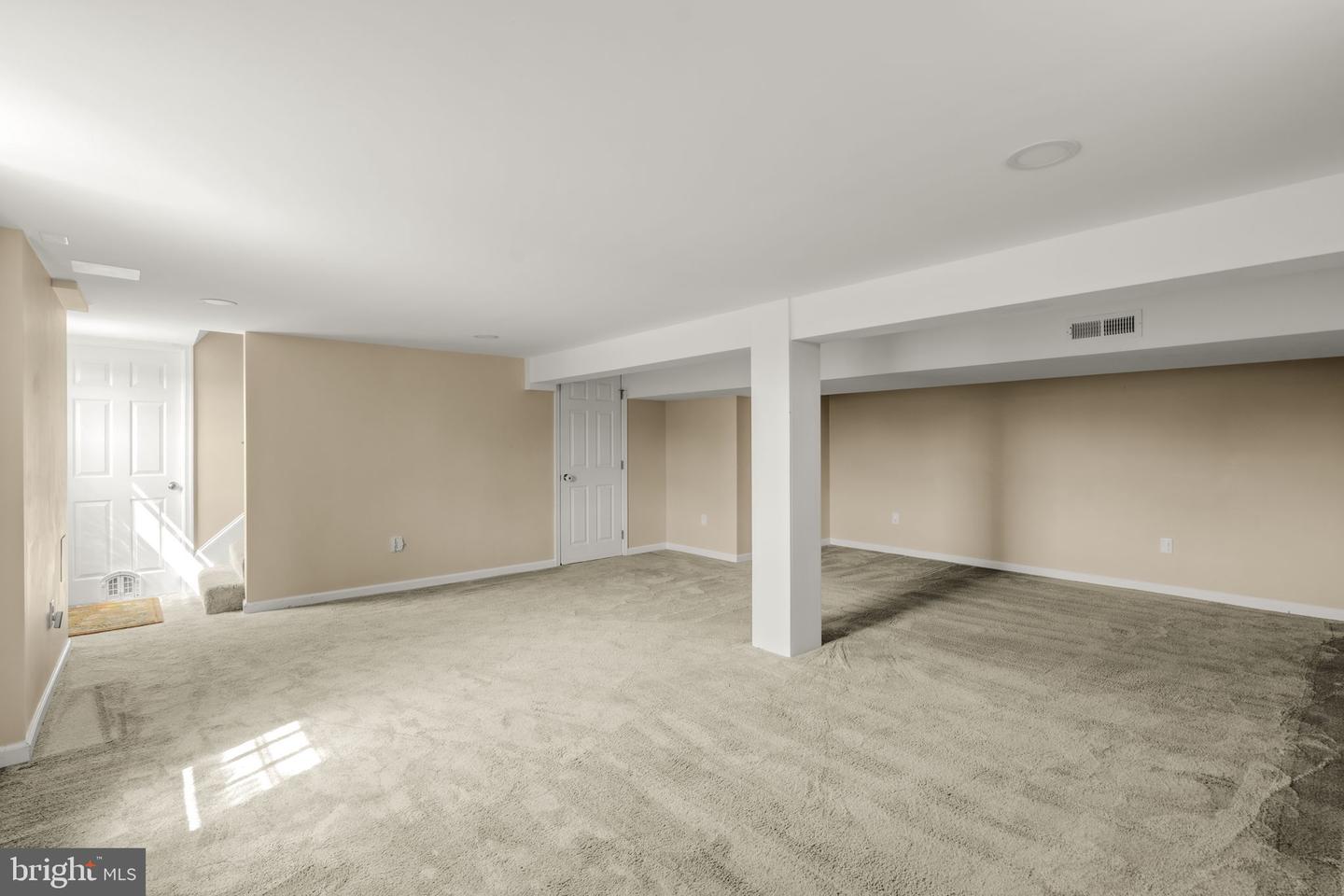 8064 Colebrook Rd Property Photo 39