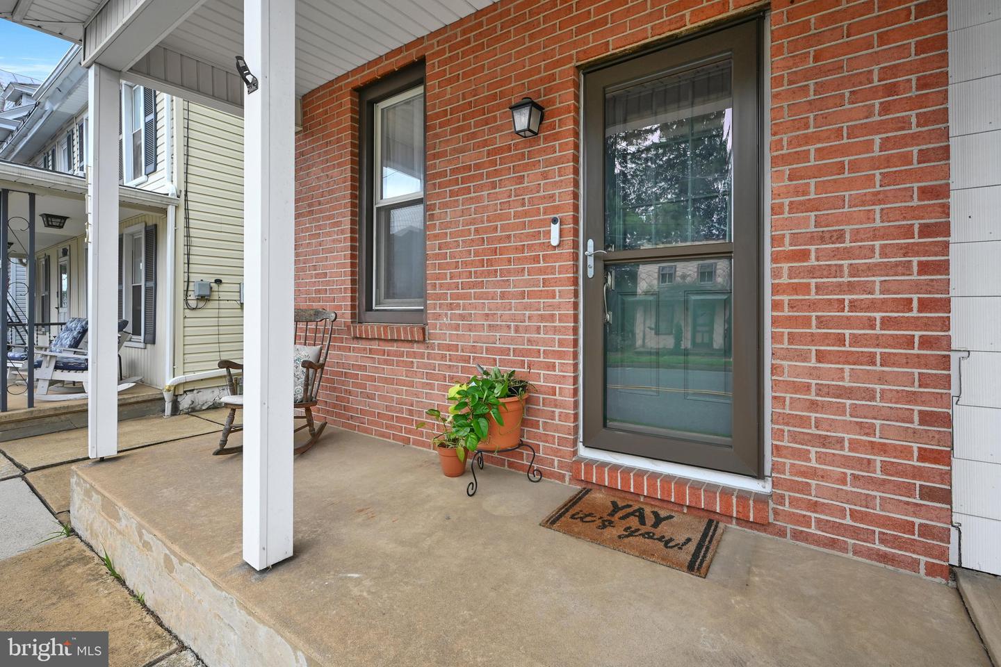 113 E Main St Property Photo 3
