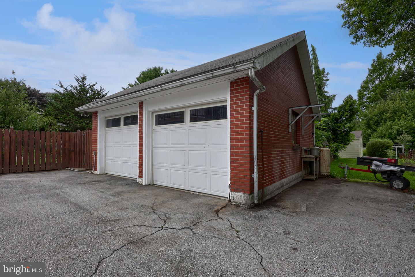 429 W Main Ave Property Photo 6
