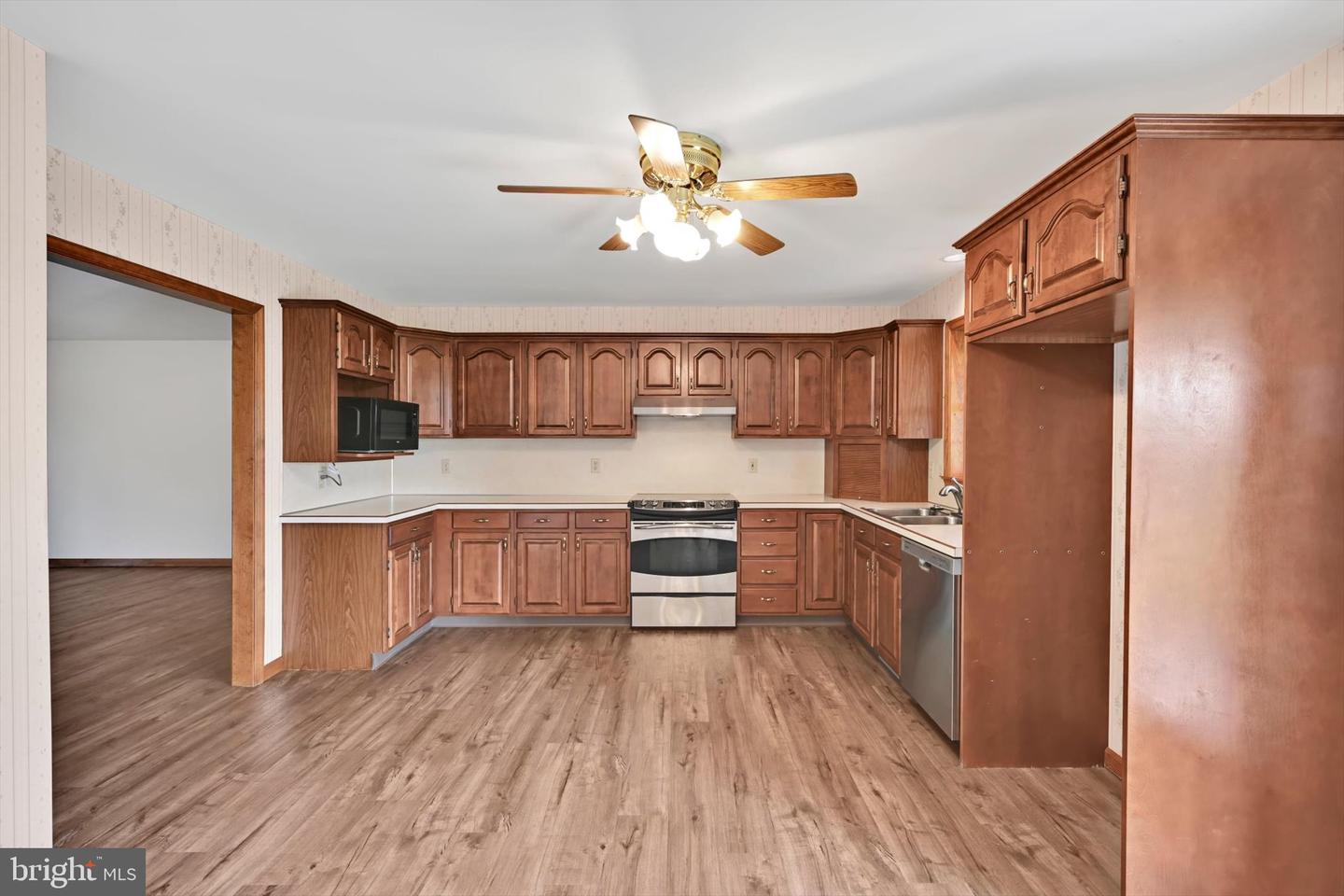 306 Chestnut St Property Photo 12