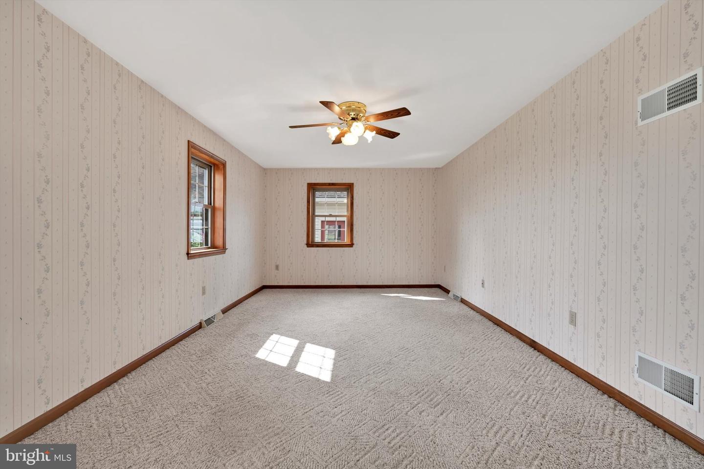 306 Chestnut St Property Photo 16