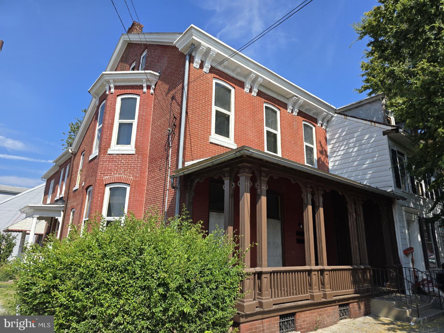 1017 Chestnut St Property Photo 2