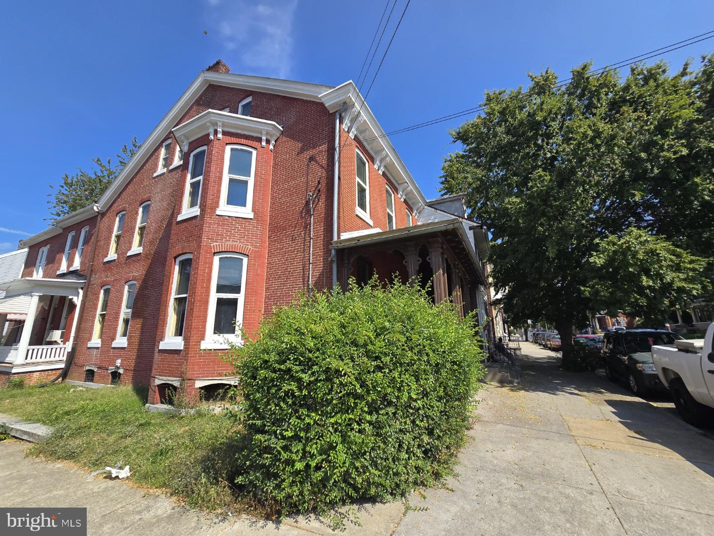 1017 Chestnut St Property Photo 3