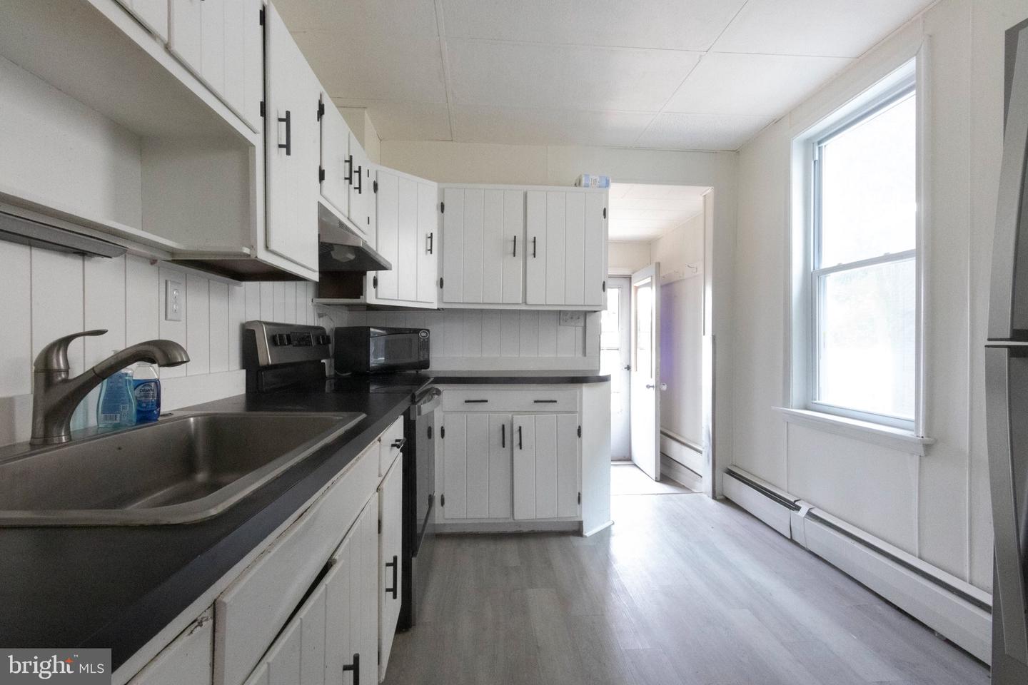 47 Walton St Property Photo 7