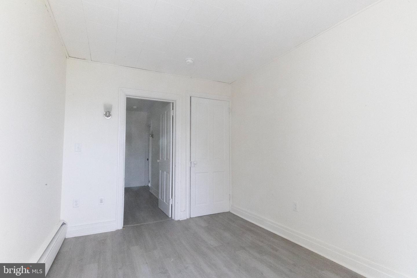47 Walton St Property Photo 15