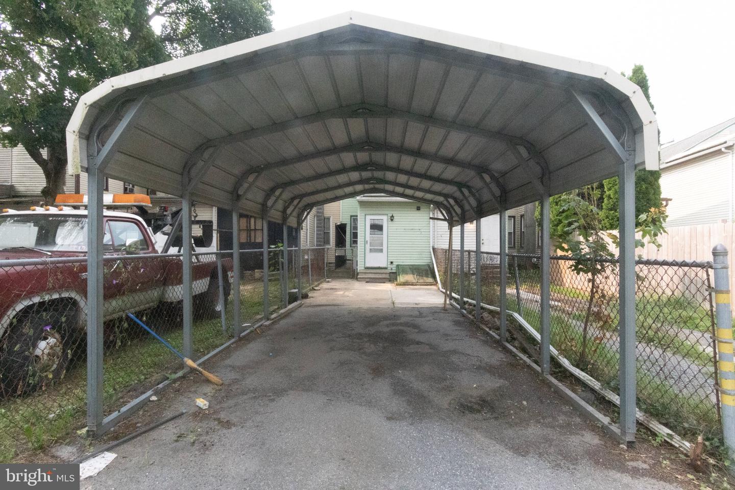 47 Walton St Property Photo 16