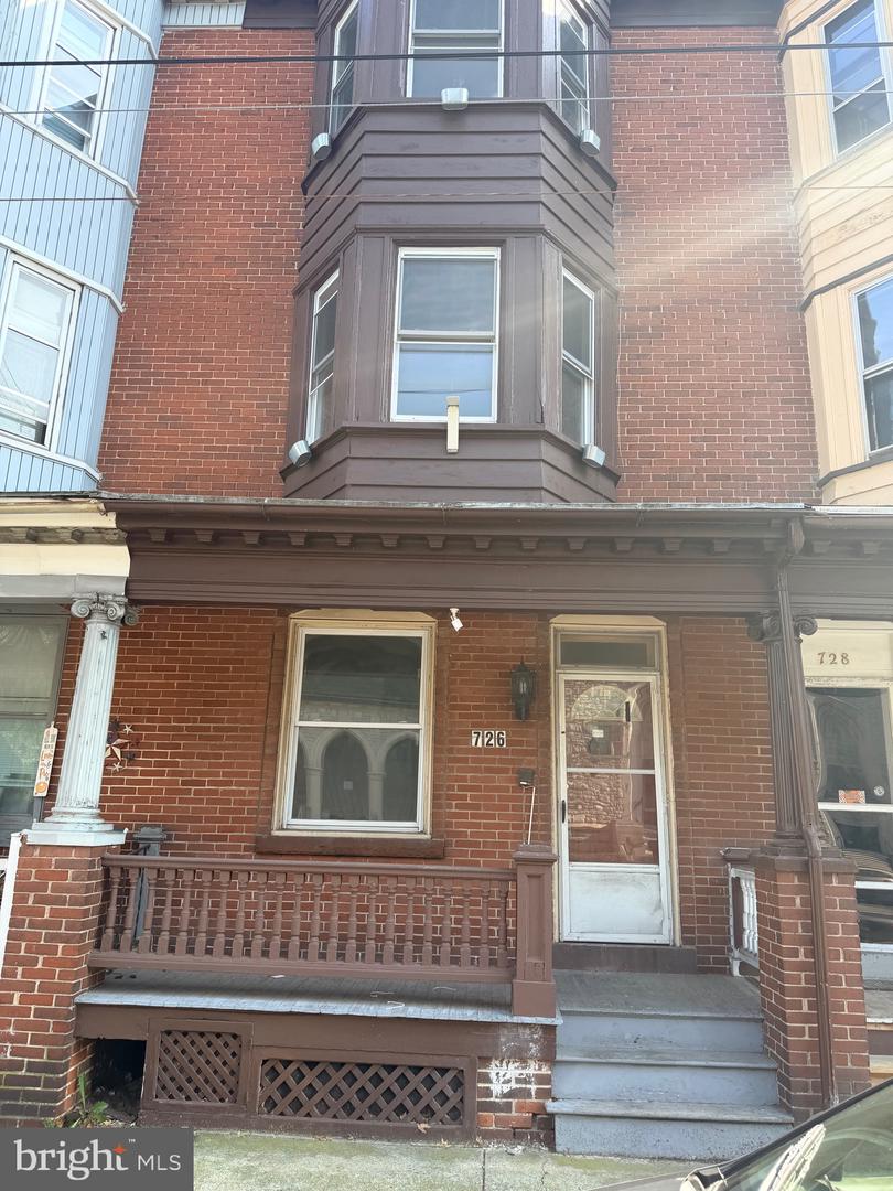 726 Lehman St Property Photo 1