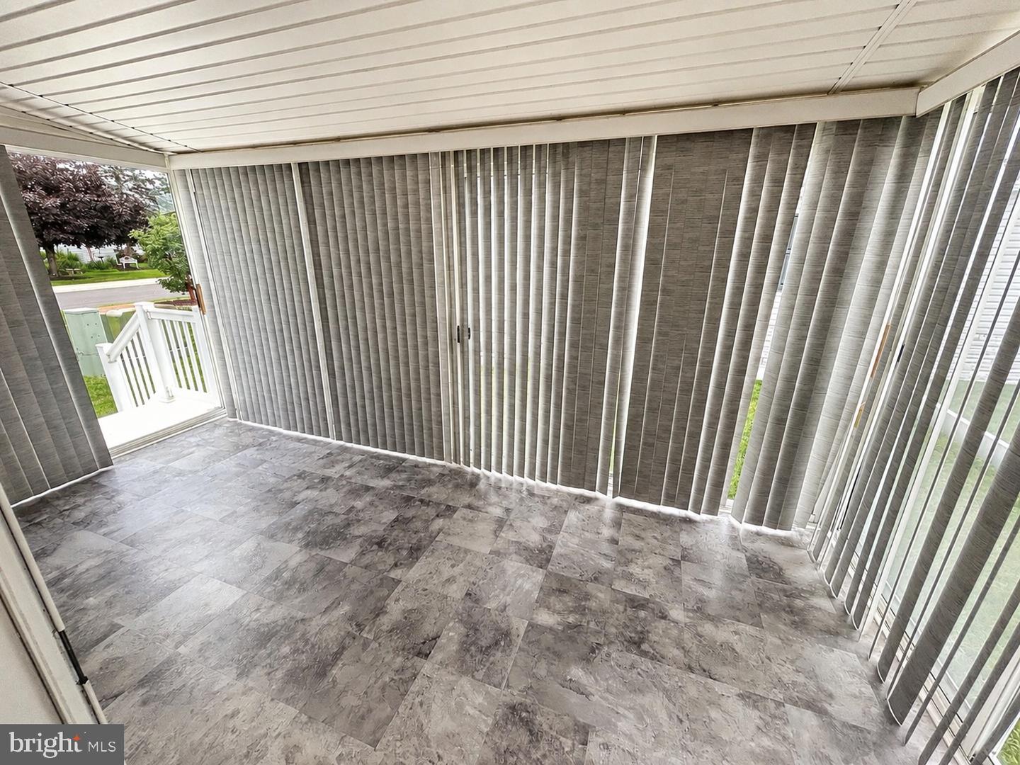 190 W Spruce St Property Photo 5