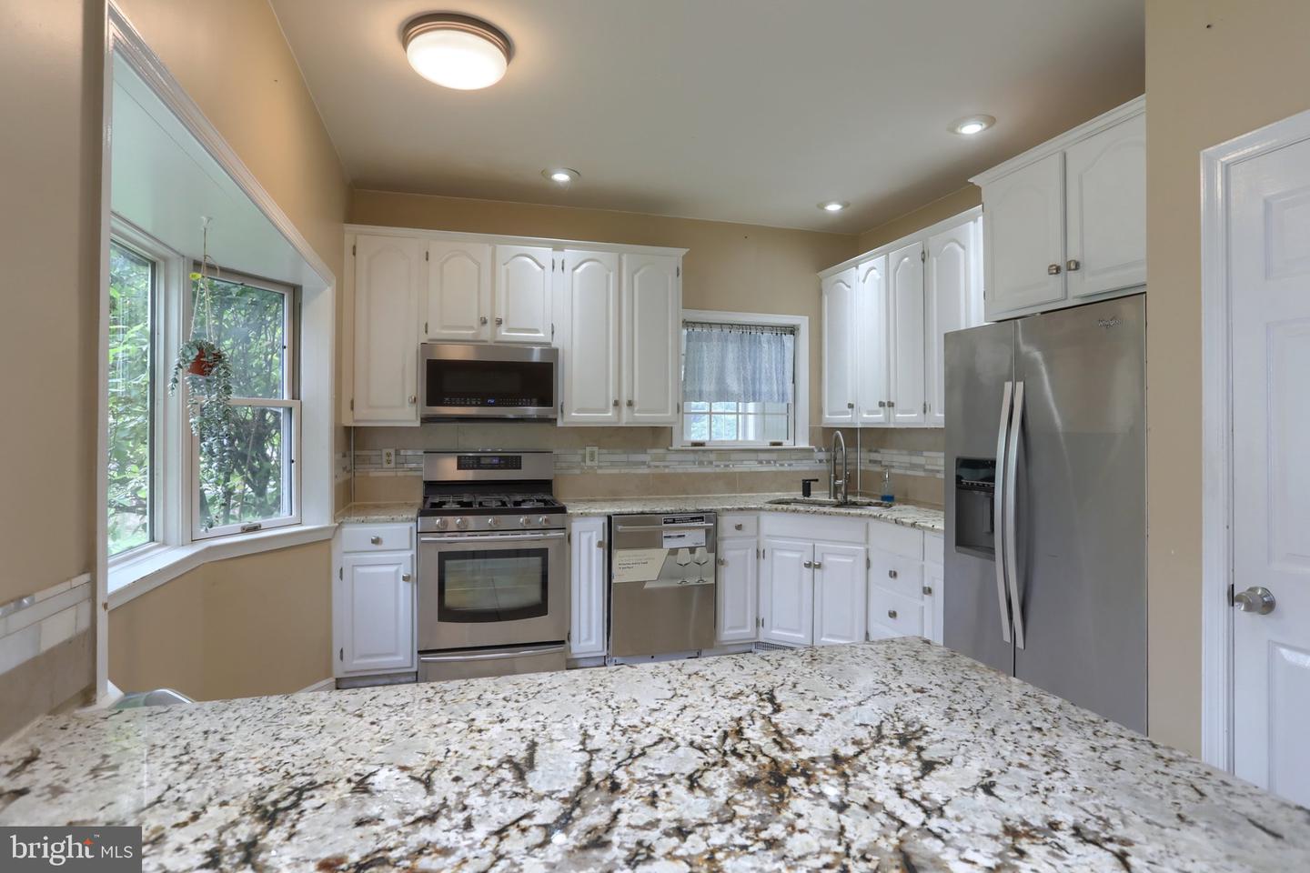 717 Brookside Ln Property Photo 18