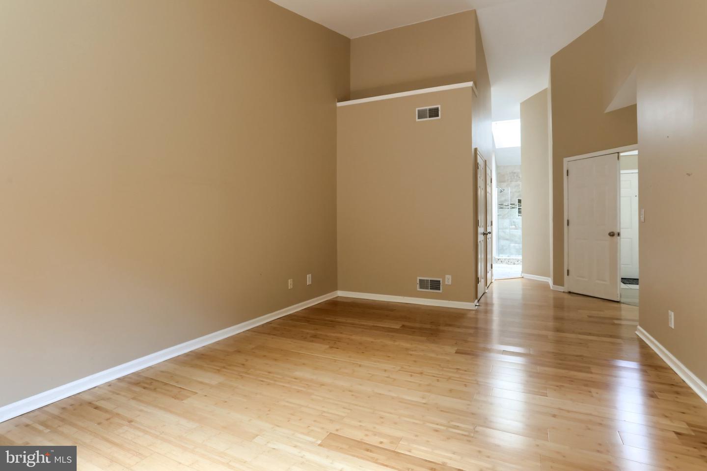 717 Brookside Ln Property Photo 24